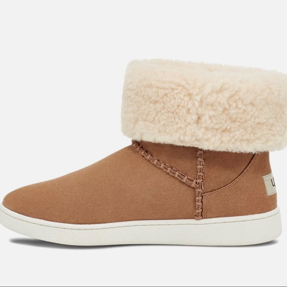 UGG Mika Classic Sneaker Boot - Picture 1 of 8